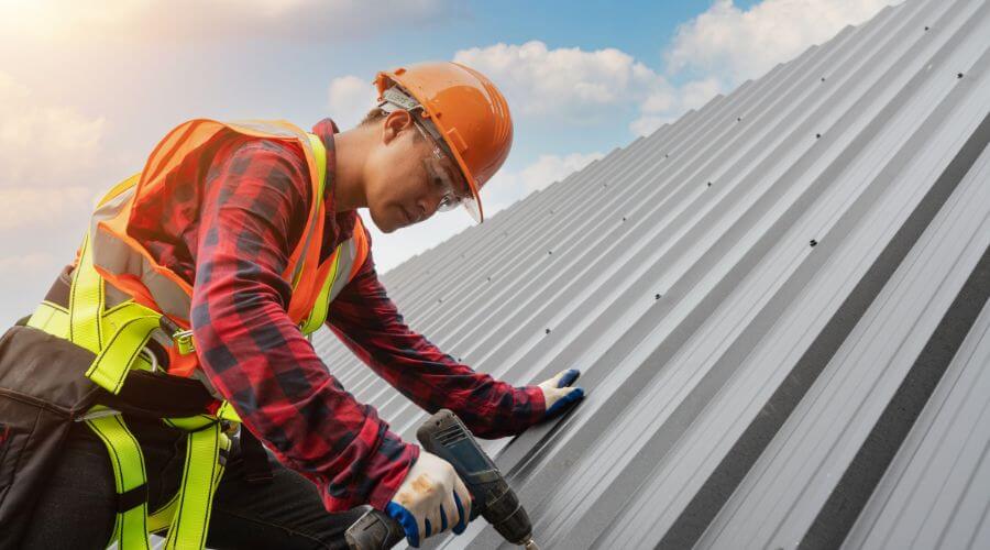 Owens Corning roofing contractor in East Lansing, MI